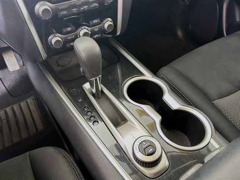 Used 2019 Nissan Pathfinder S image 14