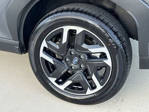 Used 2026 Subaru Forester Premium AWD/4WD image 12