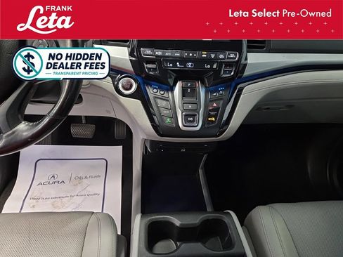 Used 2018 Honda Odyssey Elite image 12