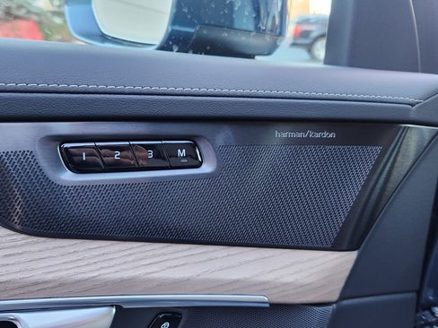 New 2026 Volvo XC90 B6 Plus w/ Protection Package Premier image 13