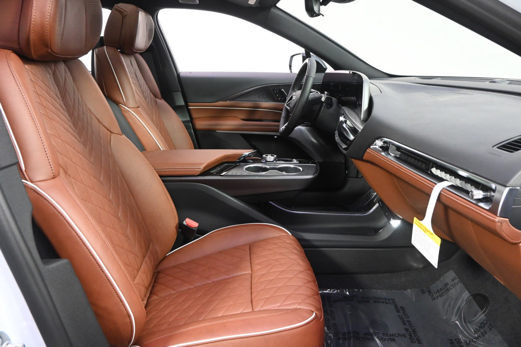 New 2027 Cadillac Lyriq Signature Sport w/ Nappa Leather Package AWD/4WD image 16