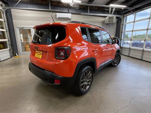 Used 2016 Jeep Renegade 75th Anniversary AWD/4WD image 5