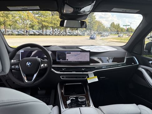 New 2026 BMW X5 xDrive50e w/ Climate Comfort Package image 12