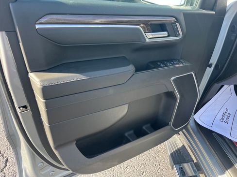 Used 2025 Chevrolet Silverado 1500 LT image 18