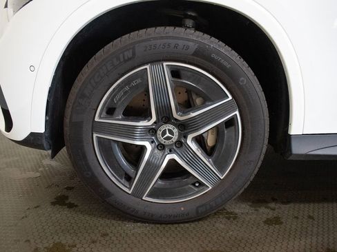 Used 2026 Mercedes-Benz GLC 300 4MATIC image 9