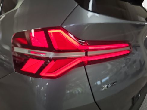 Used 2025 BMW X3 xDrive30i w/ Premium Package image 33