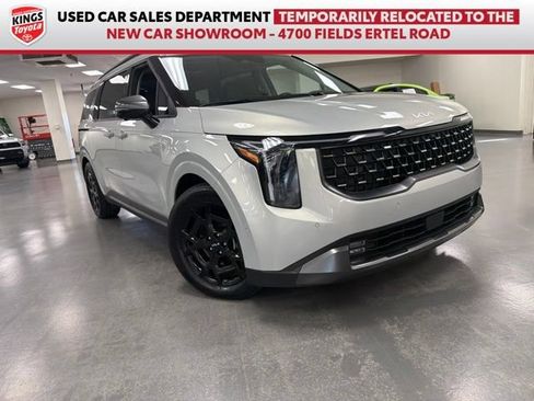Used 2025 Kia Carnival SX Prestige FWD image 1