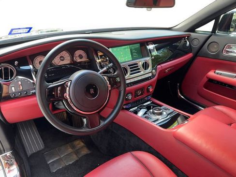 Used 2016 Rolls-Royce Wraith RWD image 8