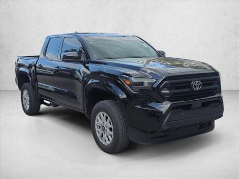 Certified 2025 Toyota Tacoma SR AWD/4WD image 3