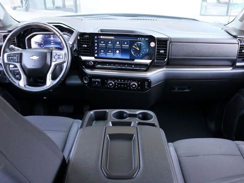 Used 2025 Chevrolet Silverado 1500 LT RWD image 25