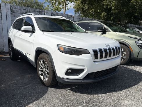 Used 2020 Jeep Cherokee Latitude Plus FWD image 1