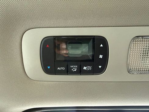 Used 2014 Honda Odyssey Touring image 35