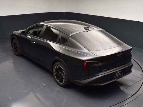 Certified 2025 Kia K4 EX FWD image 43