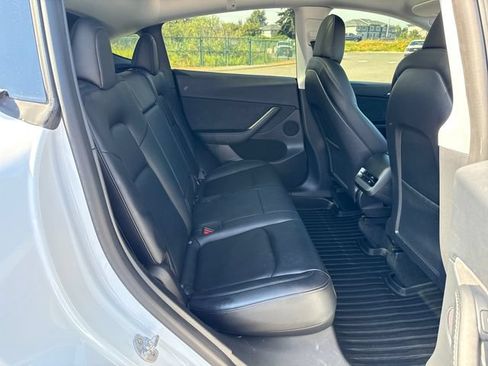 Used 2022 Tesla Model Y Performance AWD/4WD image 11