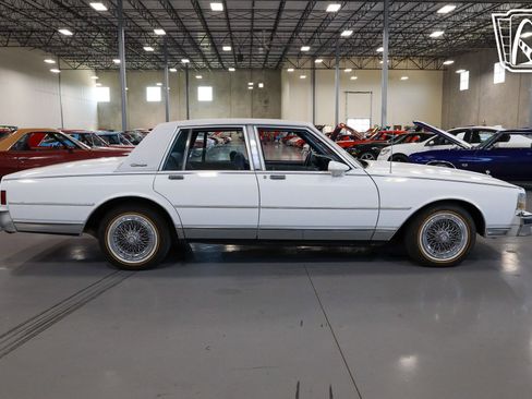 Used 1989 Chevrolet Caprice Classic Brougham image 33