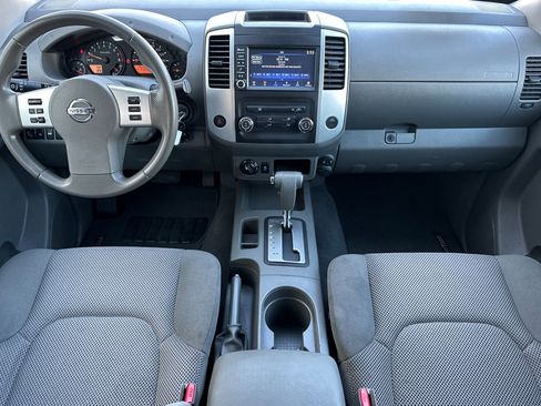 Certified 2019 Nissan Frontier SV image 13