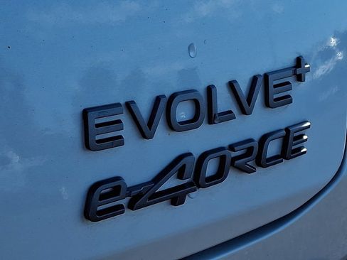 Certified 2025 Nissan Ariya AWD image 33