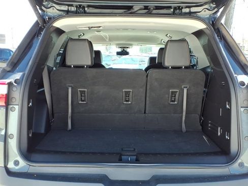 Used 2021 Chevrolet Traverse RS w/ LPO, 'HIT The Road' Package image 7