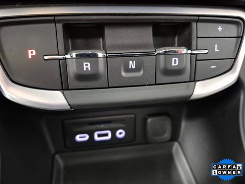 Certified 2024 GMC Terrain SLT image 28