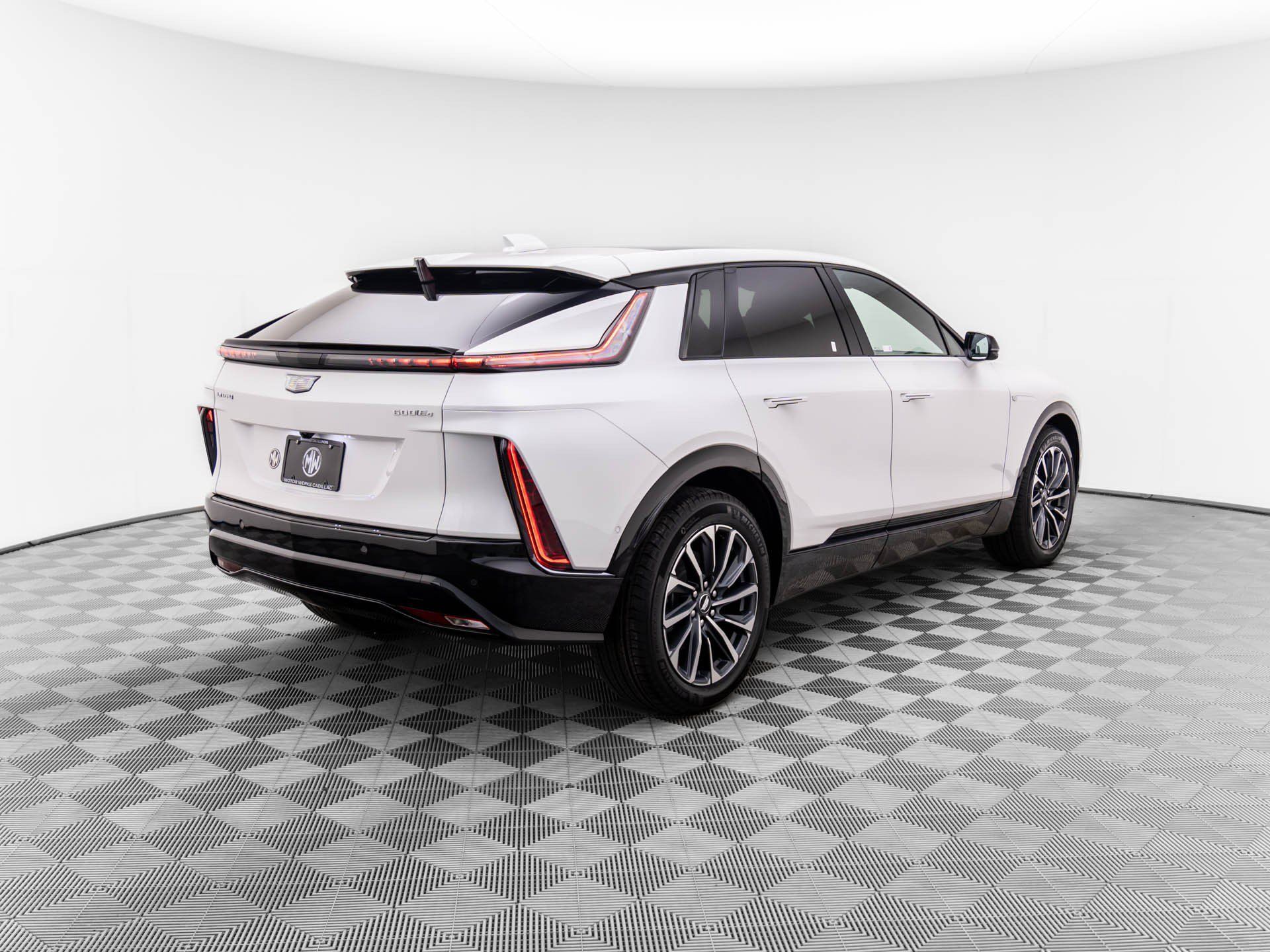 Certified 2025 Cadillac Lyriq Sport AWD/4WD image 9