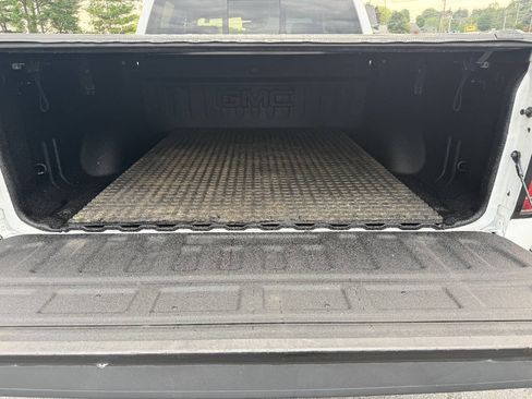 Used 2018 GMC Sierra 1500 SLT AWD/4WD image 15