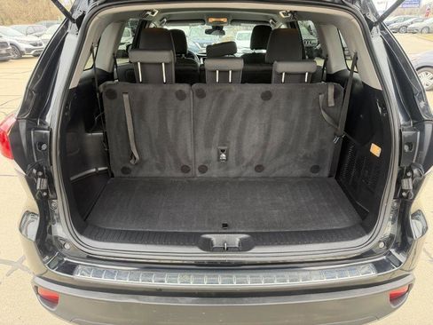 Used 2018 Toyota Highlander LE image 8