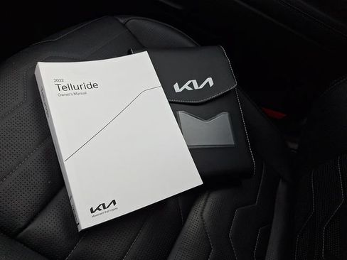 Used 2022 Kia Telluride SX w/ SX Prestige Package AWD/4WD image 26