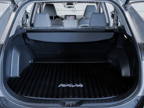 Used 2019 Toyota RAV4 XLE Premium w/ All Weather Liner Package image 37