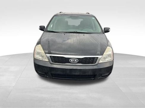 Used 2012 Kia Sedona LX image 2