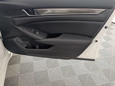 Used 2020 Honda Accord Sport image 31