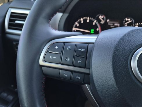 Used 2023 Lexus GX 460 Luxury w/ Accessory Package image 22