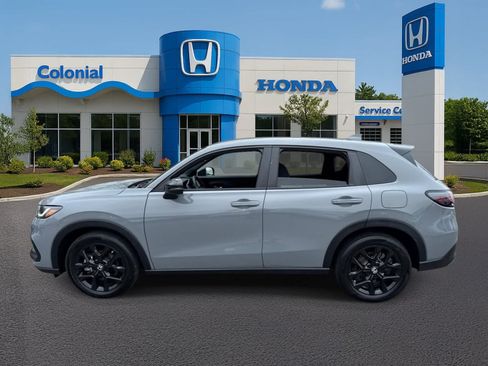 Certified 2025 Honda HR-V Sport image 3