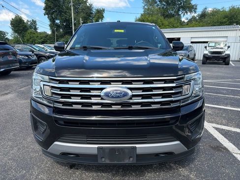 Used 2019 Ford Expedition Max XLT AWD/4WD image 2