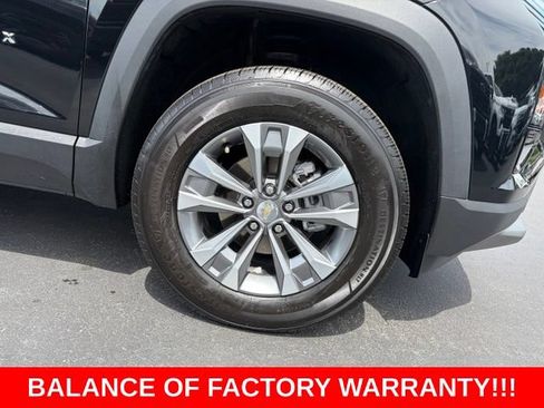 Used 2026 Chevrolet Equinox LT w/ Safety and Technology Package FWD image 8