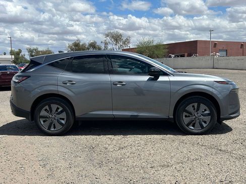 Used 2025 Nissan Murano SL AWD/4WD image 4