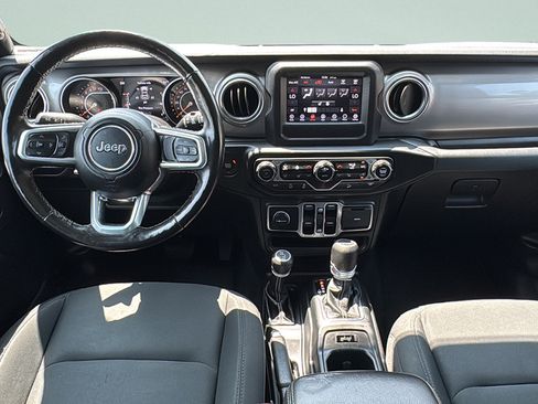 Used 2021 Jeep Wrangler Unlimited Sahara w/ Cold Weather Group AWD/4WD image 13