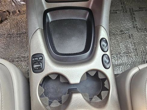 Used 2005 Toyota Sequoia Limited image 19