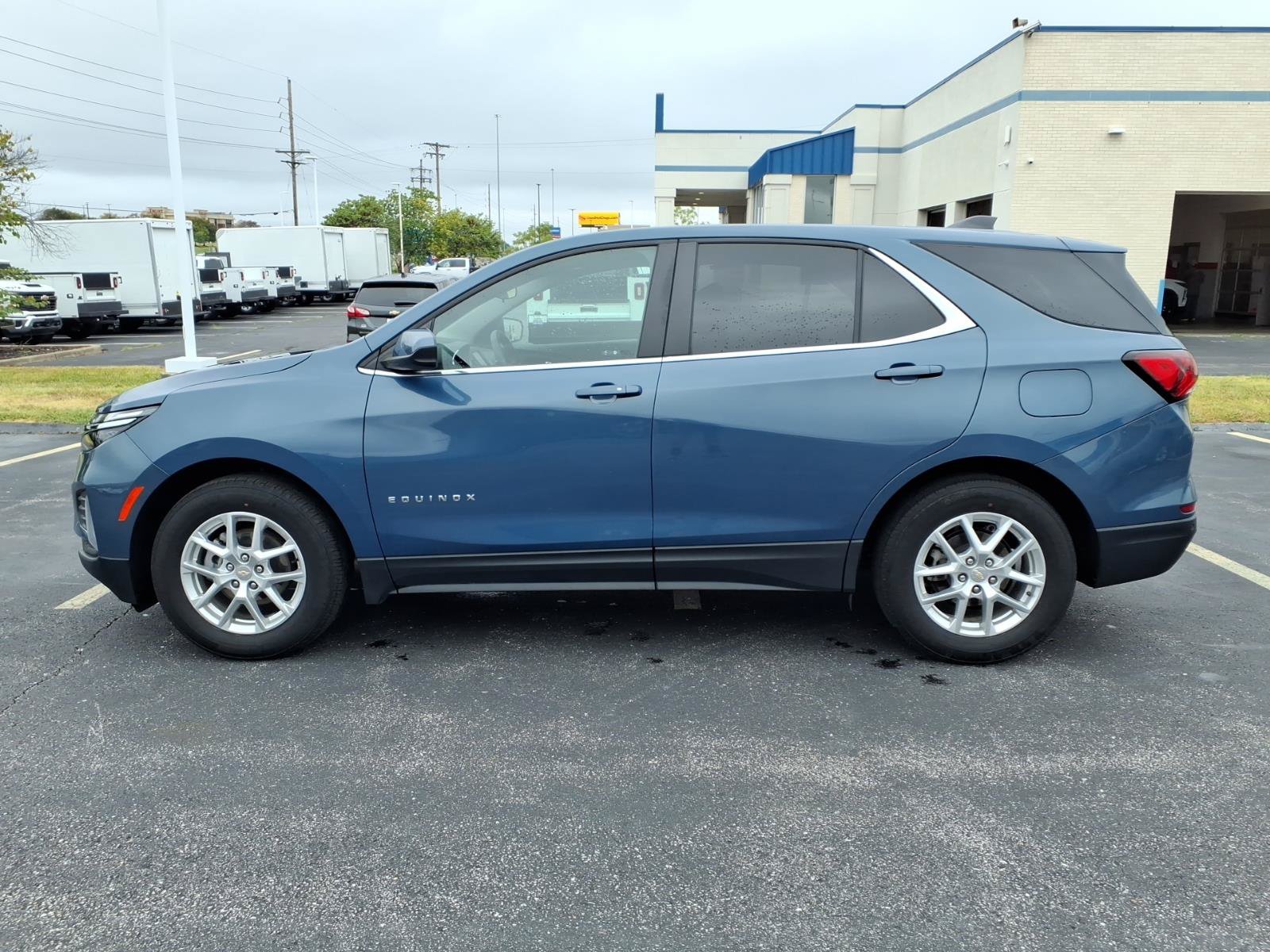 Used 2024 Chevrolet Equinox LT FWD image 4