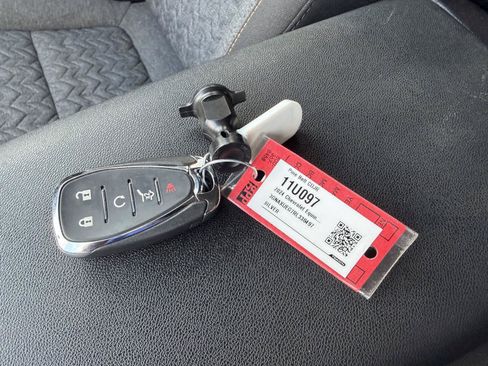 Used 2024 Chevrolet Equinox LT AWD/4WD image 13