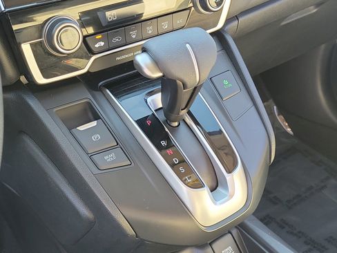 Used 2018 Honda CR-V LX image 25