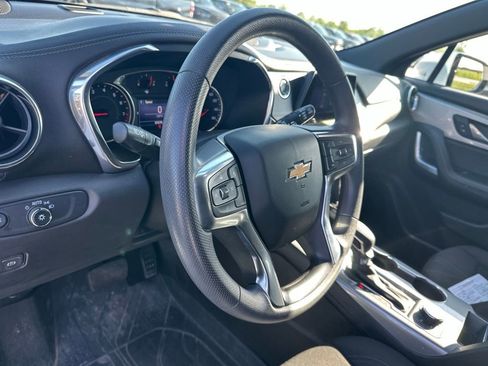 Used 2021 Chevrolet Blazer LT AWD/4WD image 12