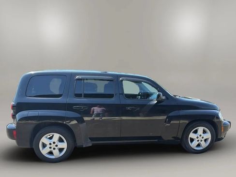 Used 2010 Chevrolet HHR LT FWD image 4
