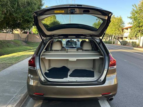 Used 2013 Toyota Venza LE image 48