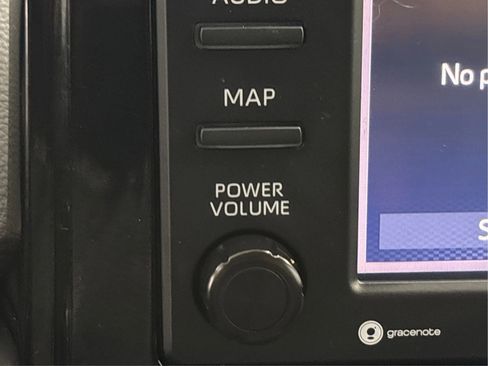 Used 2020 Toyota RAV4 XLE w/ Convenience Package image 37