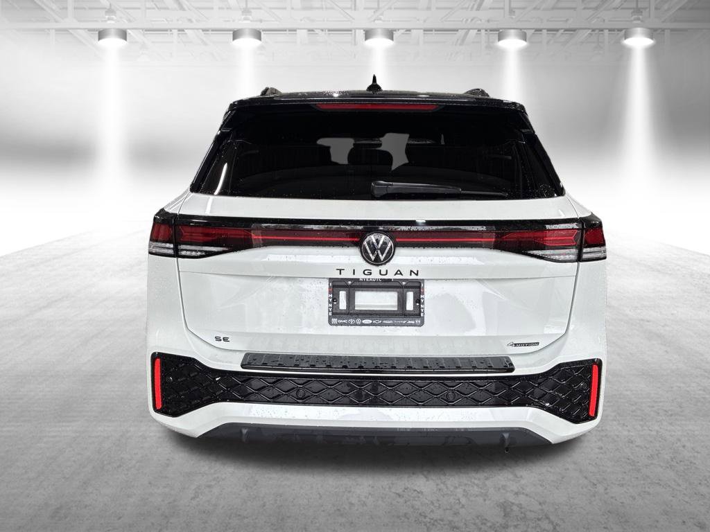 Used 2026 Volkswagen Tiguan SE R-Line w/ Tiguan Adventure Package AWD/4WD image 5