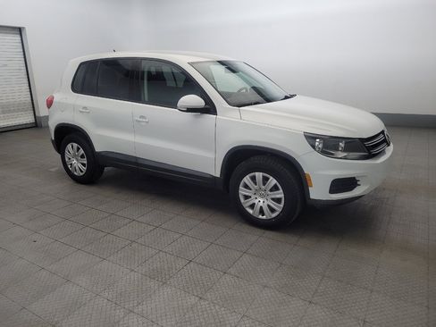 Used 2017 Volkswagen Tiguan Limited FWD image 11