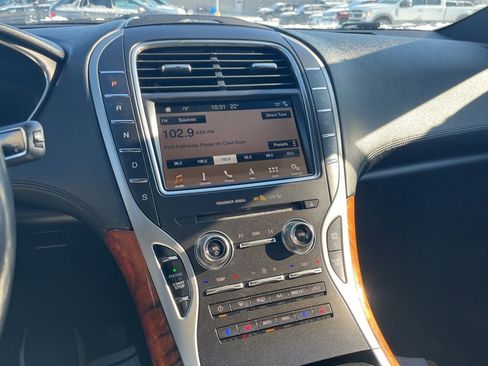 Used 2019 Lincoln Nautilus Reserve image 18