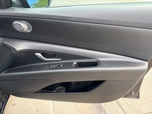Used 2024 Hyundai Elantra SEL FWD image 23