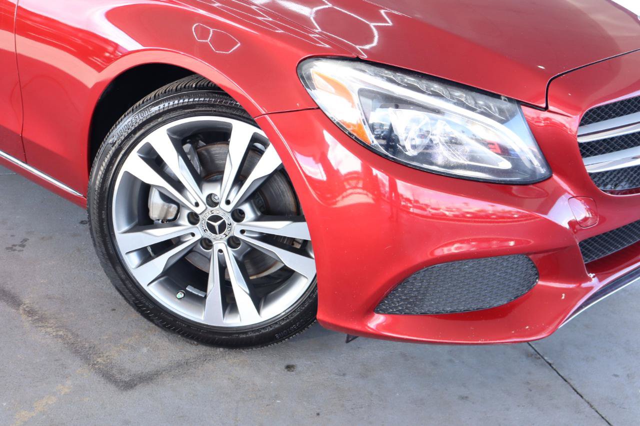 Used 2016 Mercedes-Benz C 300 Sedan image 4