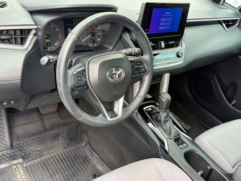 Certified 2023 Toyota Corolla Cross AWD Hybrid image 4